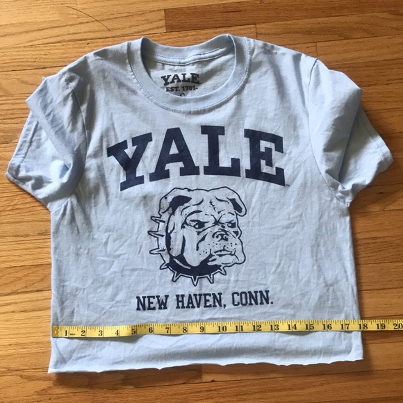 Yale University Original Licensed Cropped T Shirt. - Picture 5 of 5
